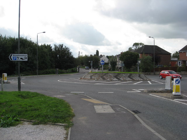 File:Birchwood Lane - Roundabout - geograph.org.uk - 1458042.jpg