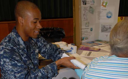 File:Corpsman gives a flu shot in Guantanamo.jpg