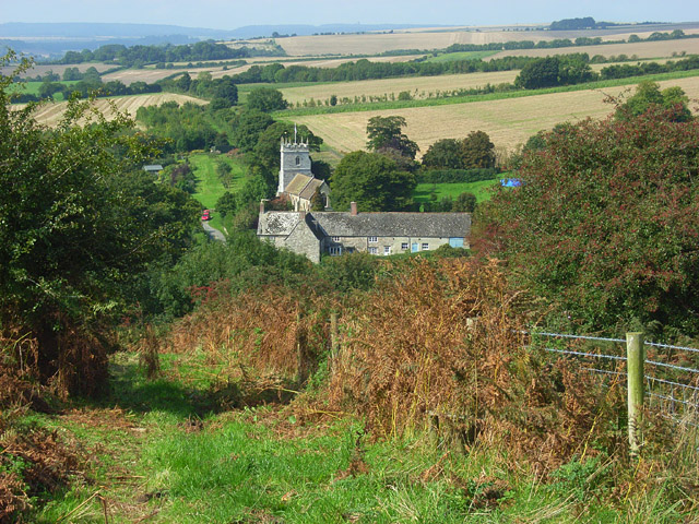 File:Descending to West Knoyle - geograph.org.uk - 975423.jpg