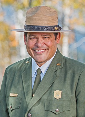 <span class="mw-page-title-main">David Vela</span> American park administrator