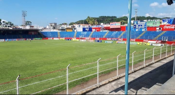 File:Estadio Carlos Salazar Hijo.jpg