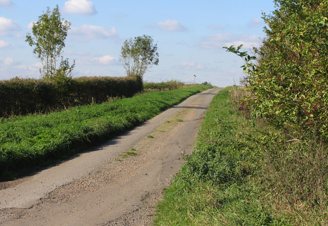 File:Fen Lane towards Stilton - geograph.org.uk - 4932035.jpg