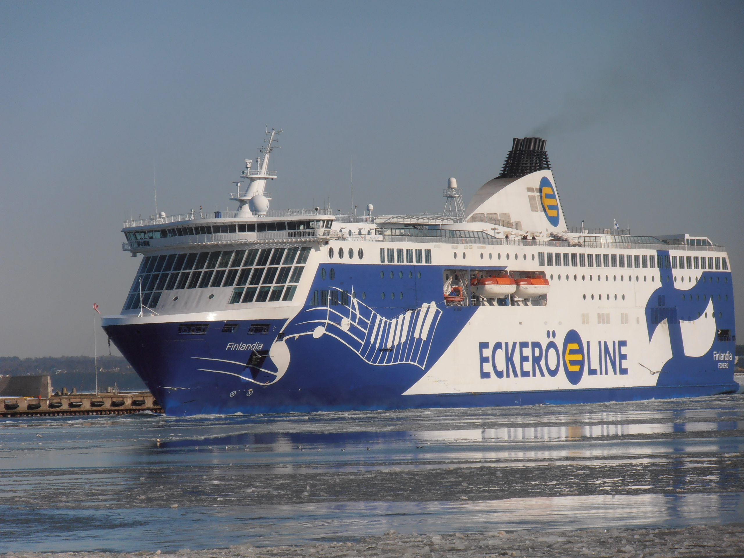 File:Finlandia arriving Tallinn 14 March  - Wikimedia Commons