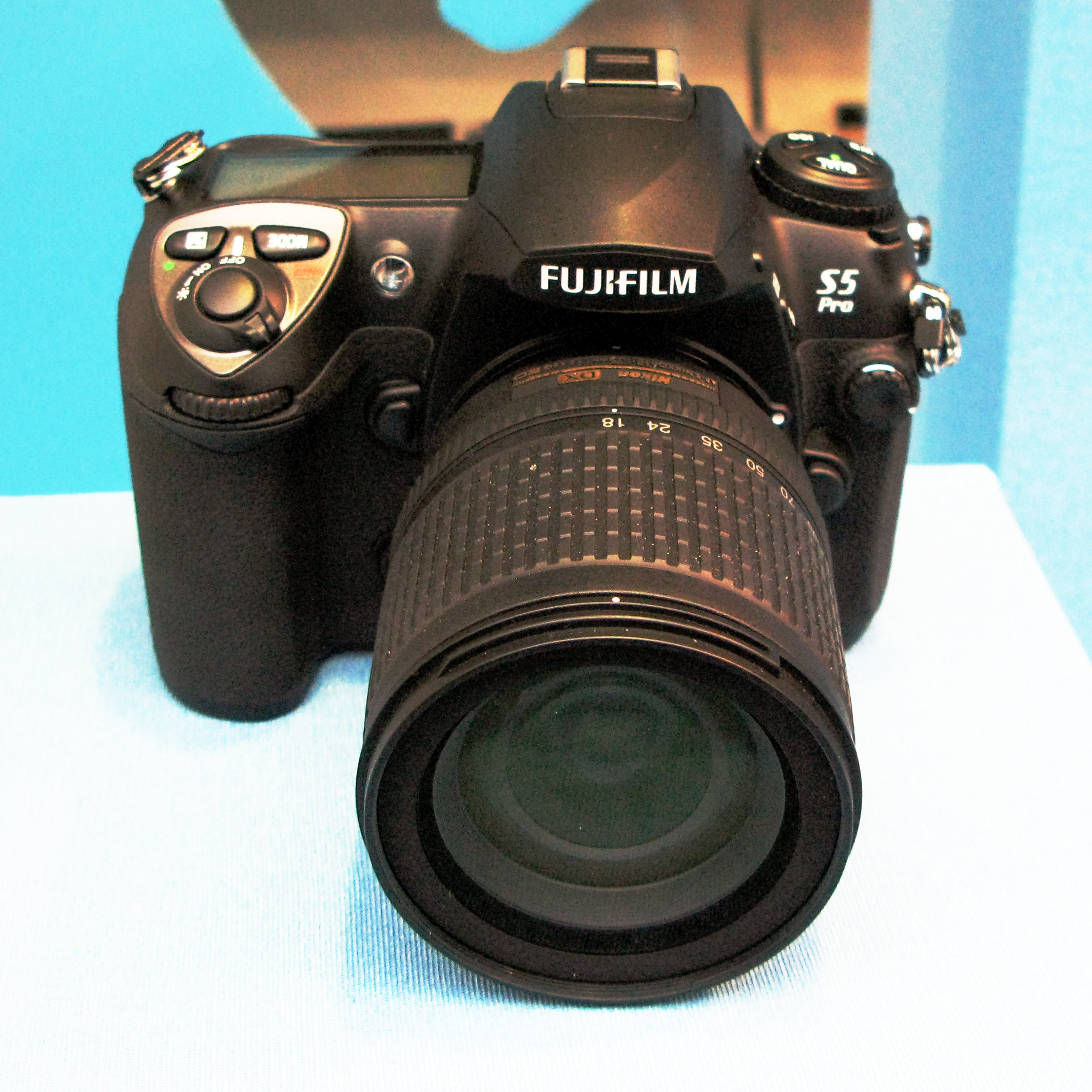 Fujifilm S5 Pro — Wikipédia