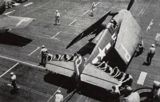 File:Grumman F6F-5 Hellcat of VF-31 aboard USS Belleau Wood (CVL-24), circa in August 1945.jpg