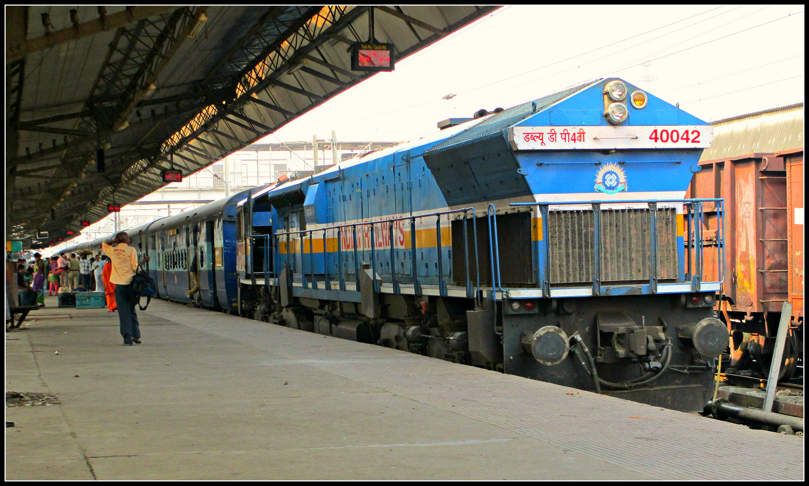Delhi to Mumbai trains