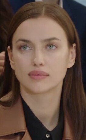 File:Irina Shayk Milan Fashion Show (cropped).jpg