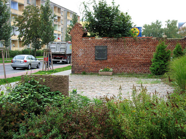 File:Kzoburg-08-k6.jpg