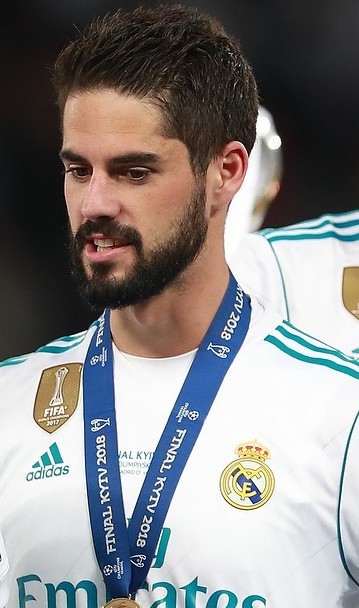 En qué equipo juega isco alarcón