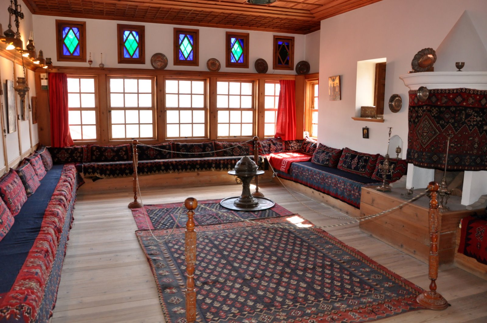 Datei Metsovo Inside Of The Noble House Jpg Wikipedia