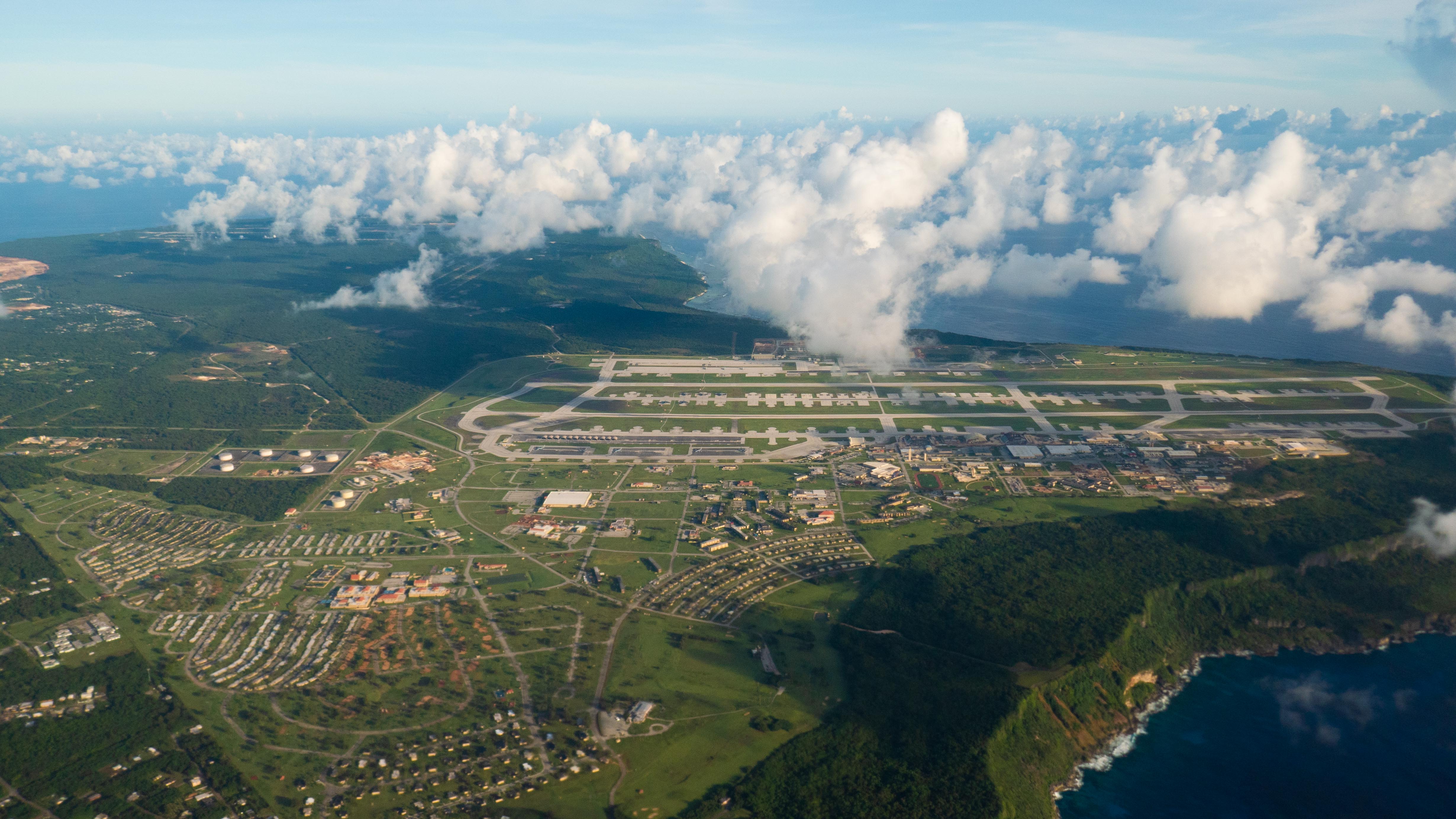 アンダーセン空軍基地 - Wikipedia