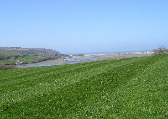 File:Pasture and Teifi Estuary - geograph.org.uk - 749858.jpg