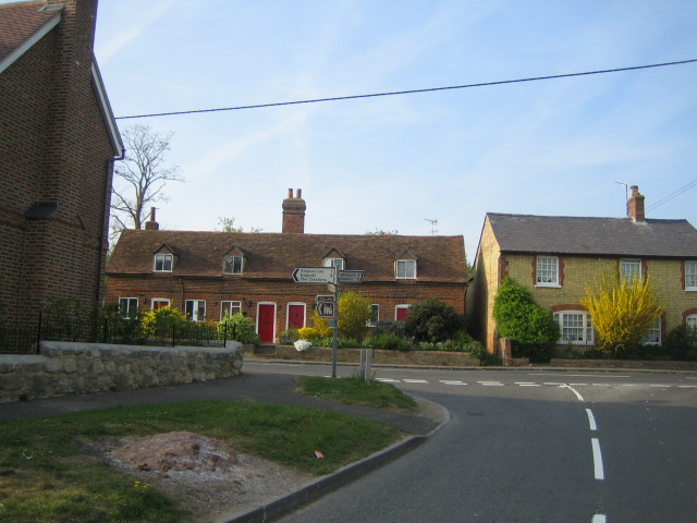 File:Road junction, Quainton - geograph.org.uk - 408561.jpg