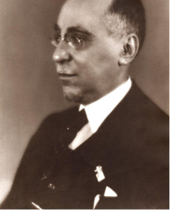 <span class="mw-page-title-main">Santi Romano</span> Italian lawyer and judge (1875–1947)