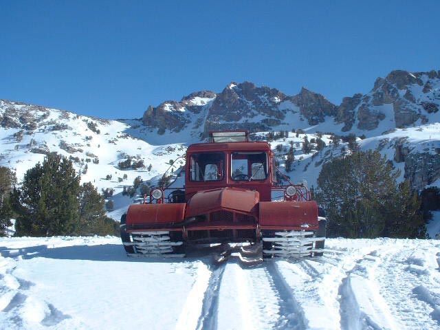 File:Snow plow machine.jpg - Wikipedia