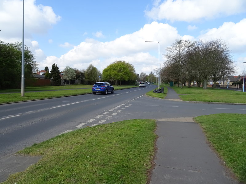 File:Springfield Way, Anlaby (geograph 6129967).jpg