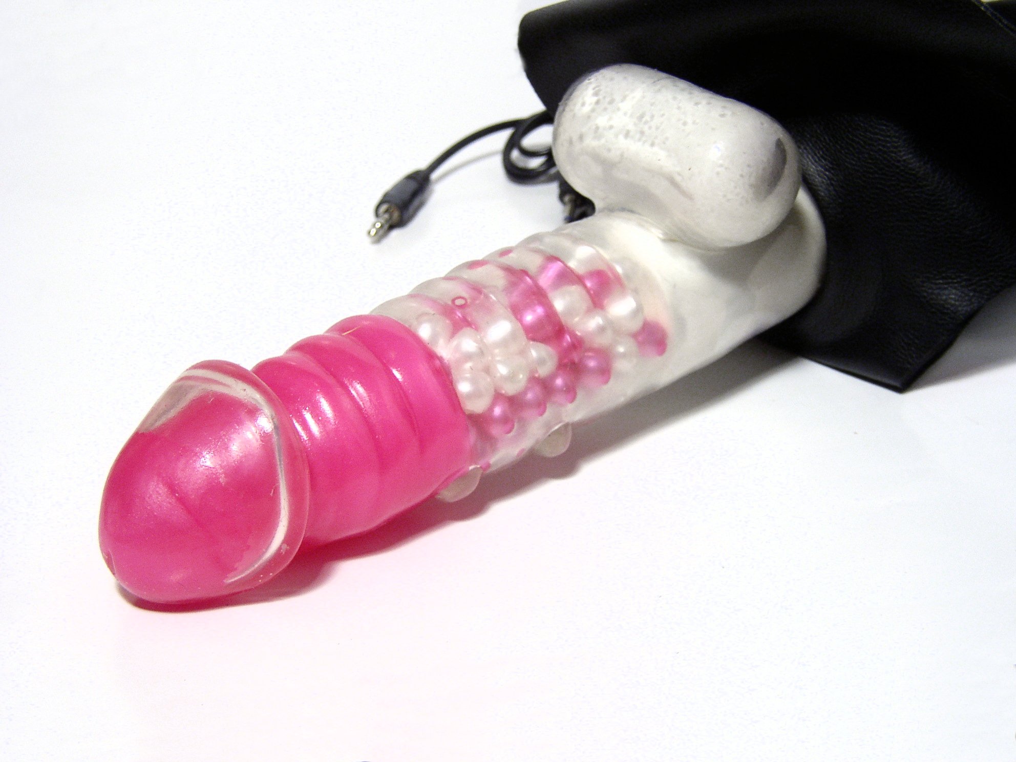 Stephanie swift egg strapon dildo