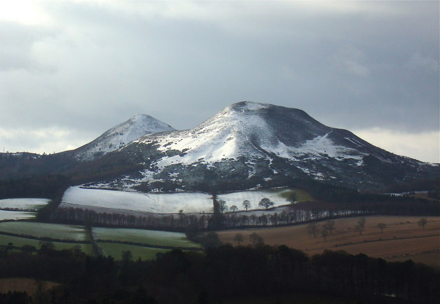 File:The Eildon Hills with snow cover - geograph.org.uk - 768275.jpg