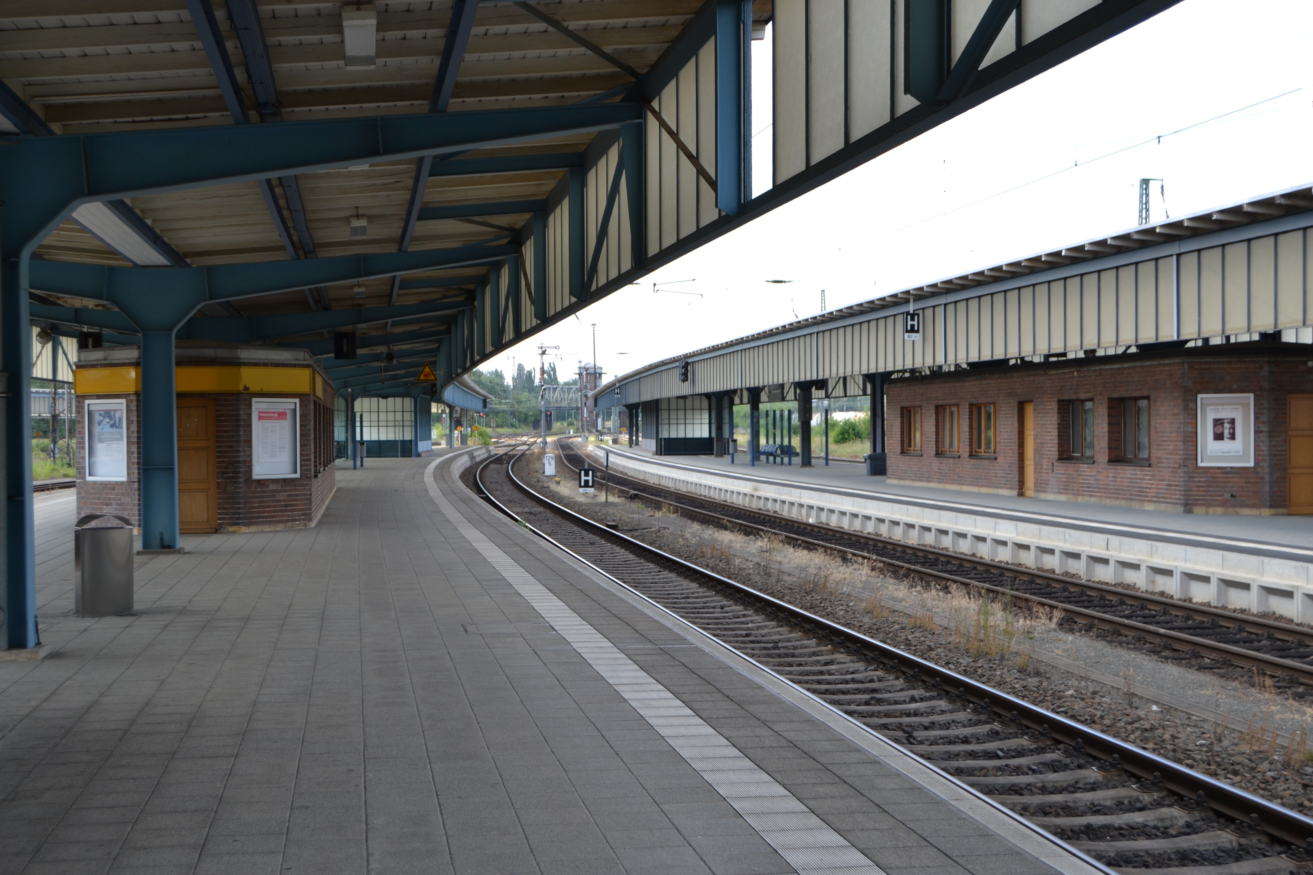 File:LEGO-Leipzig Bayerischer Bahnhof 4.jpg - Wikimedia Commons