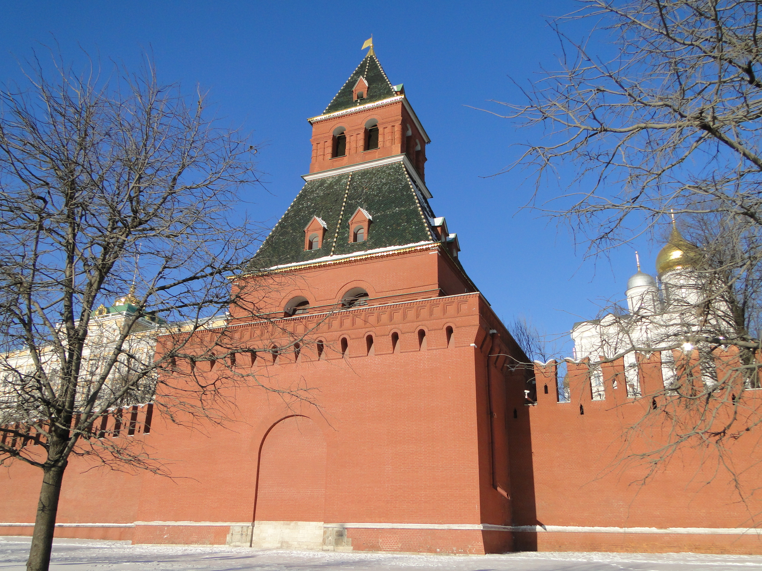 Тайницкая башня московского кремля фото