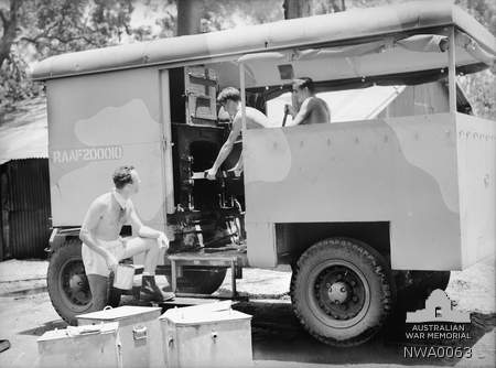 File:13 Squadron RAAF mobile kitchen Hughes NT Feb 1943 AWM NWA0063.jpg