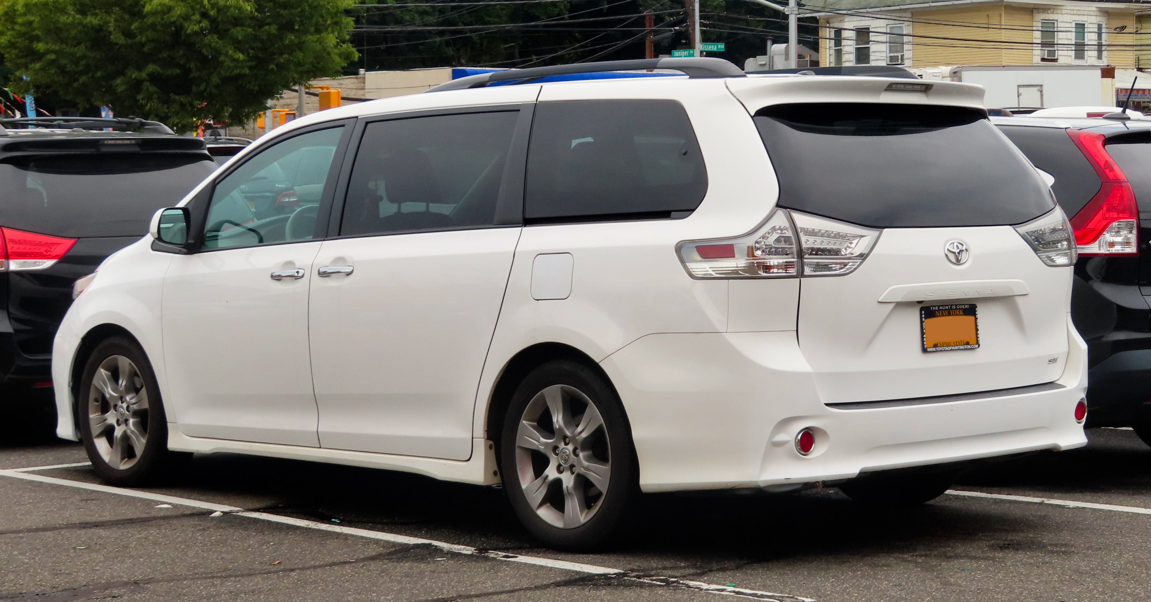 toyota sienna se