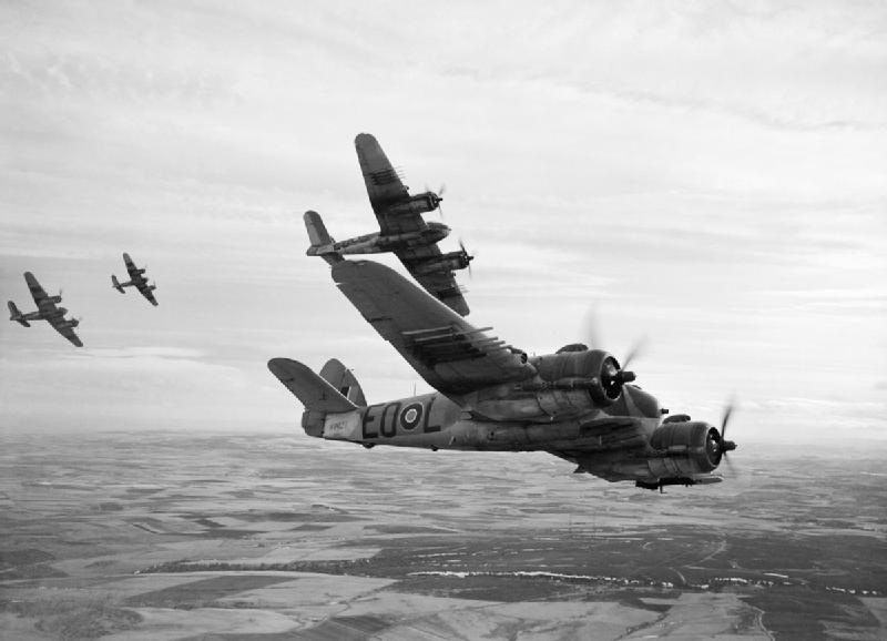 File:404 Sqn RCAF Beaufighters Feb 1945.jpg