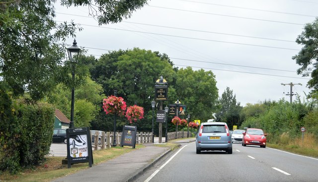 File:A33 passing The Jekyll and Hyde pub - geograph.org.uk - 5382895.jpg