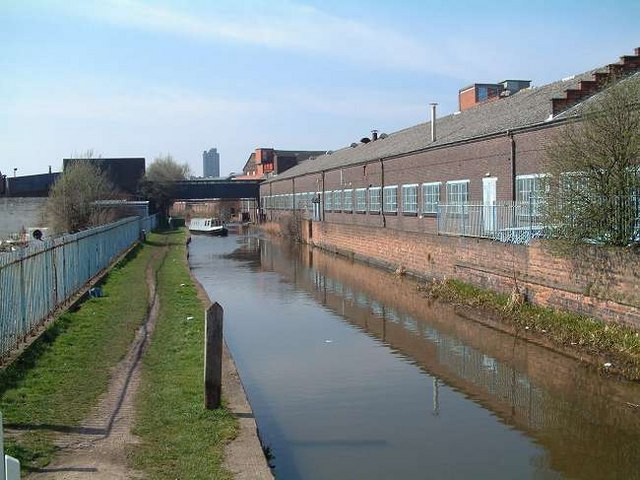 File:Caldon Canal at Ivy House - geograph.org.uk - 345112.jpg