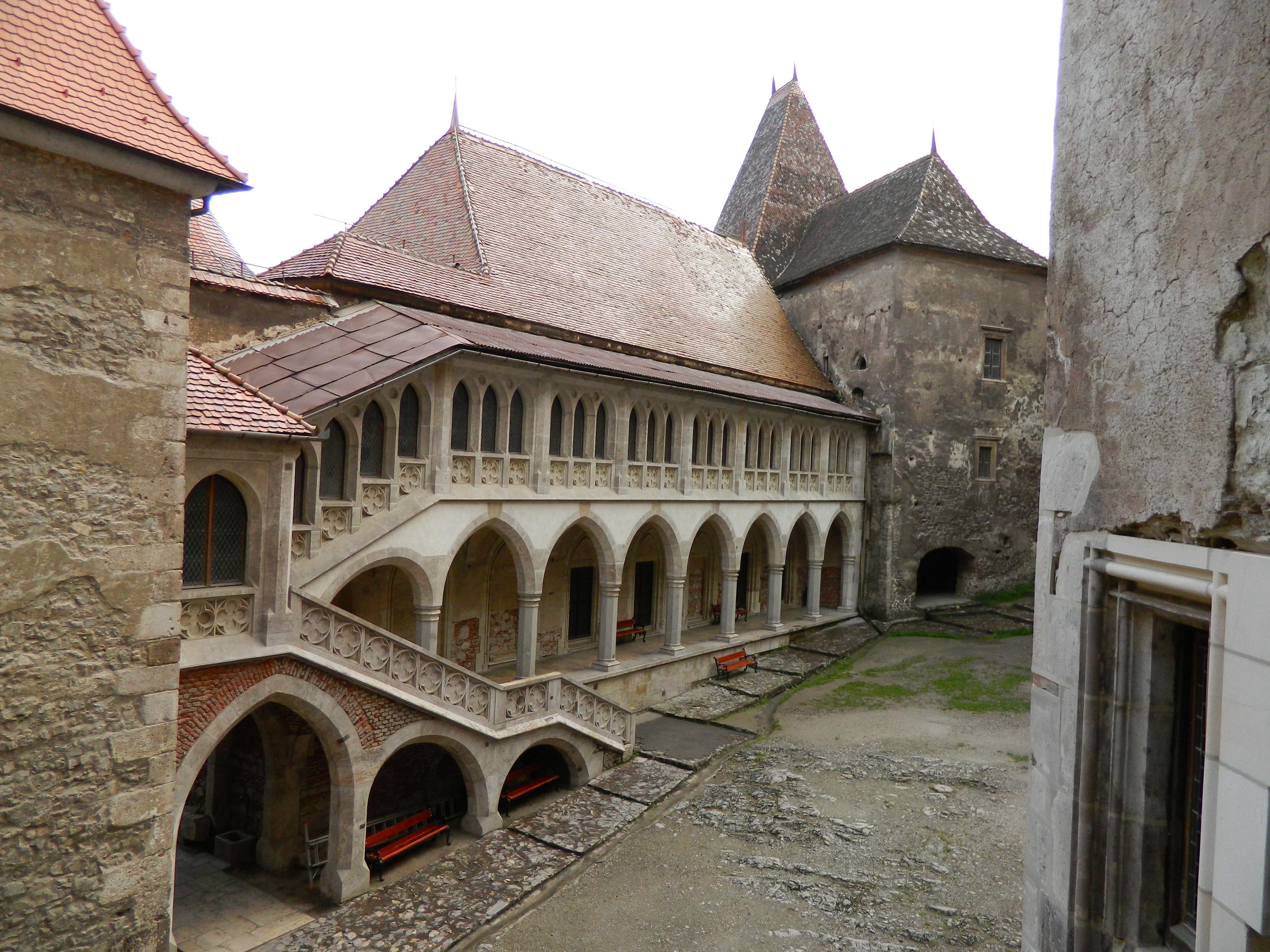 Castelul Corvinilor, municipiul Hunedoara 04.JPG.