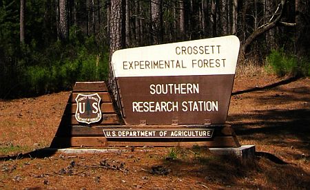 File:Crossett Experimental Forest sign.jpg