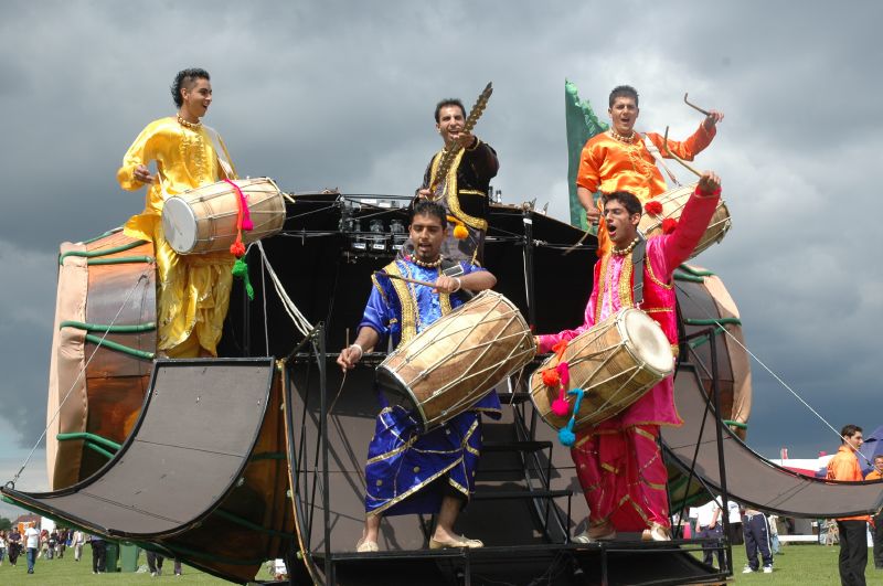 File:Dhol players.jpg