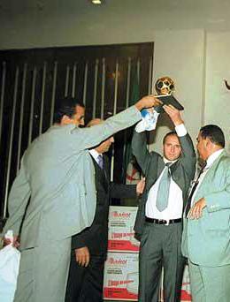 Trophée de Football Ballon D'or - Prix en Algérie