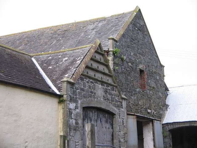 File:Dunskey home farm dovecot - geograph.org.uk - 923385.jpg