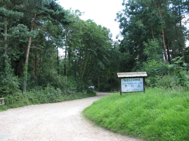 File:Entrance to Holt Country Park - geograph.org.uk - 512497.jpg