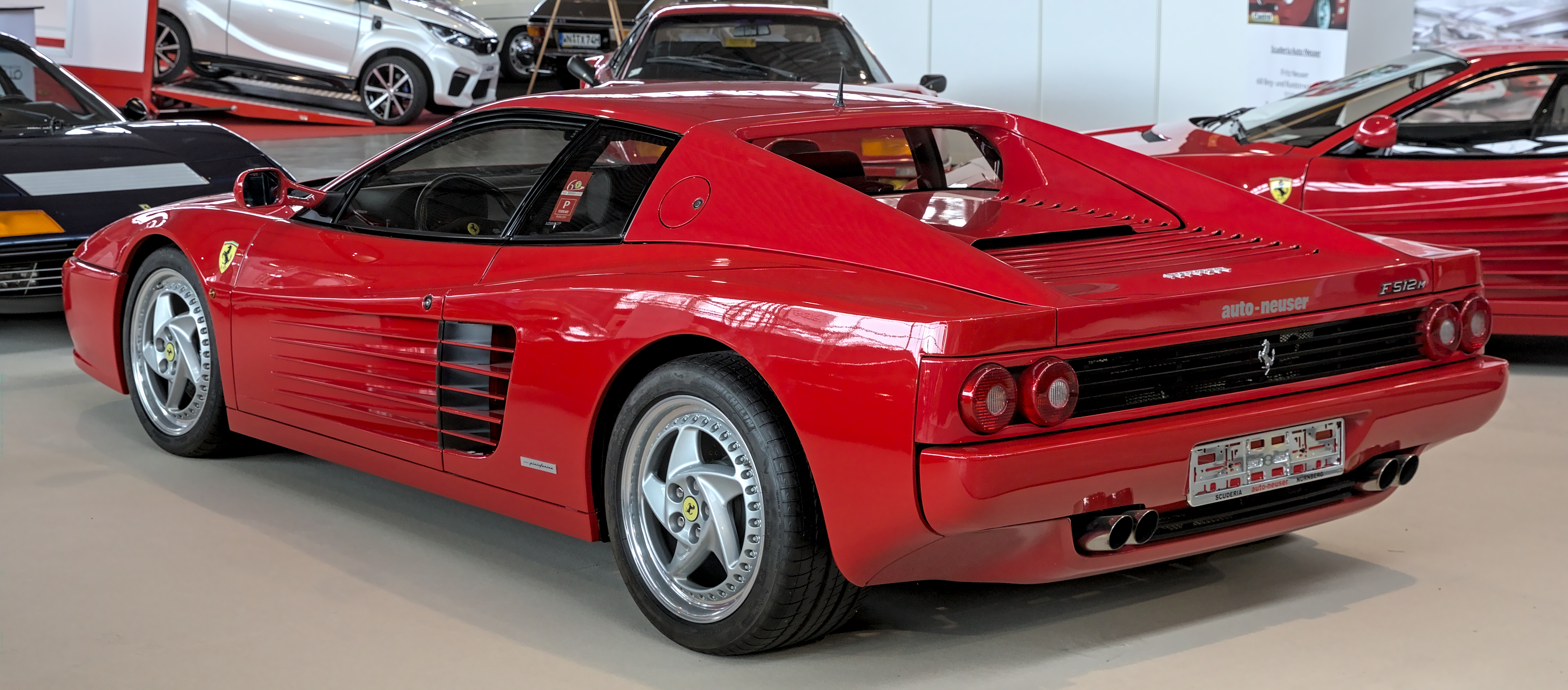 Ferrari f512m желтая