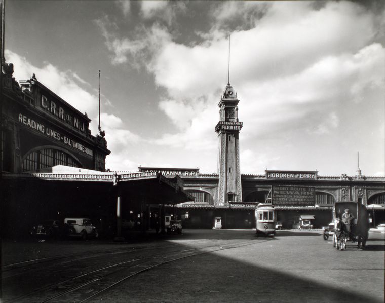 File:Ferry, West 23rd Street, Manhattan. (3109785179).jpg