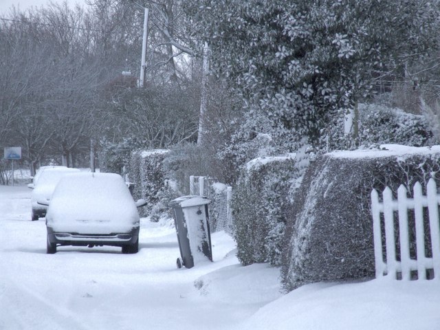 File:Hagnaby Road, Old Bolingbroke - geograph.org.uk - 1725921.jpg