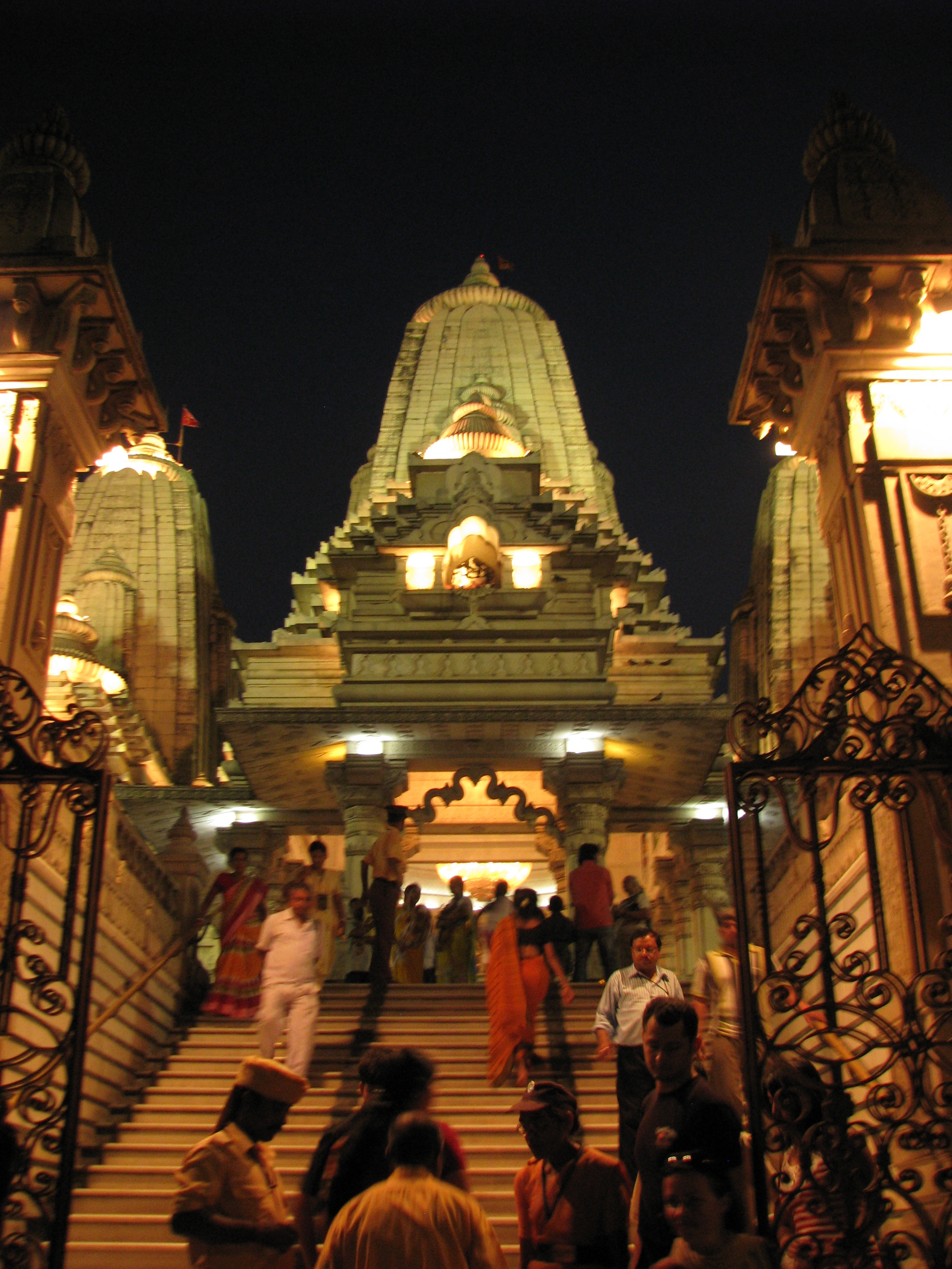 File:Sitaram temple of Bera family at Berabagan area of Sridharpur in  Paschim Medinipur district, West Bengal 04.jpg - Wikimedia Commons