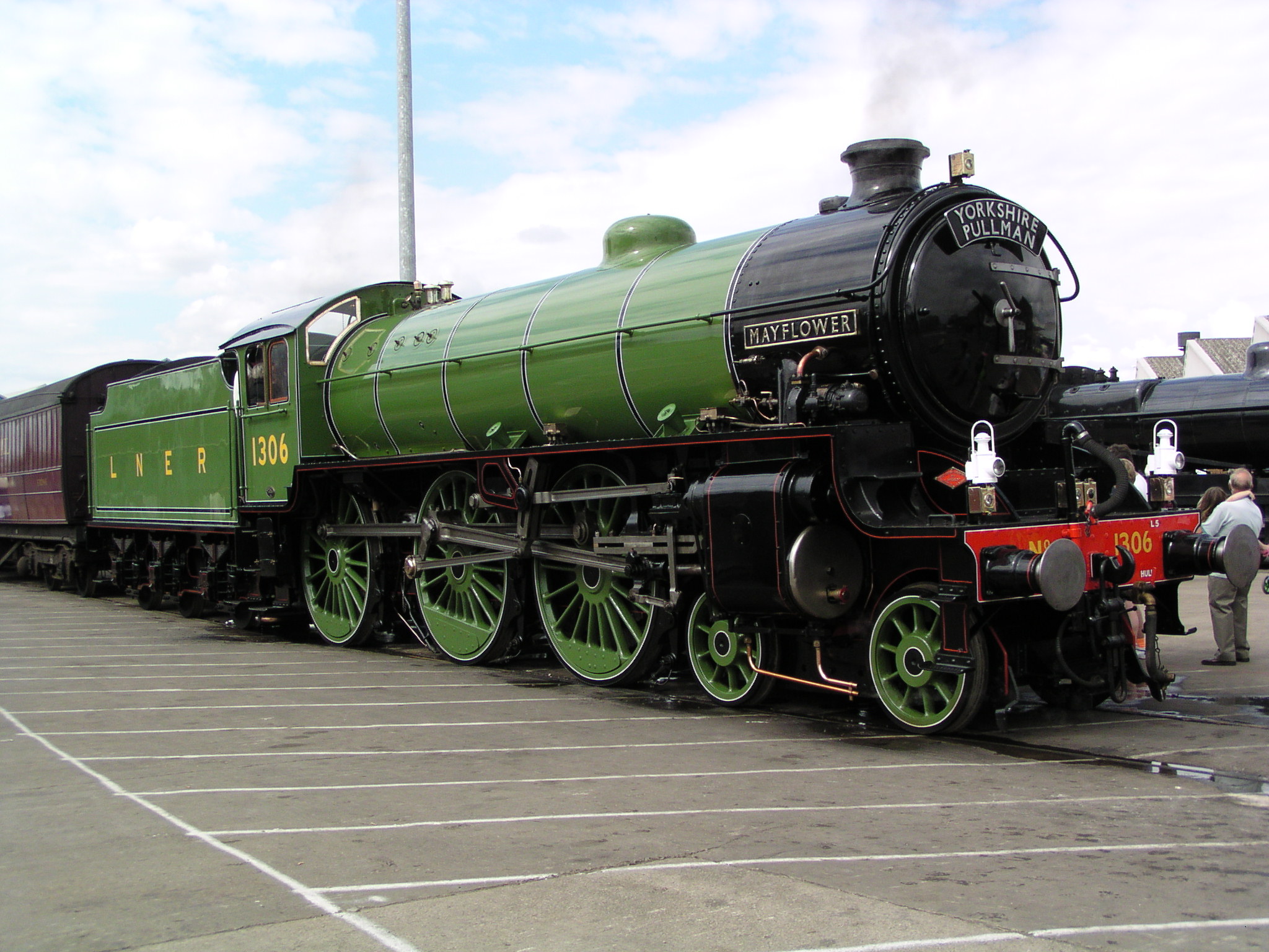 File:LNER B1 1306 'Mayflower' at Doncaster Works.JPG 