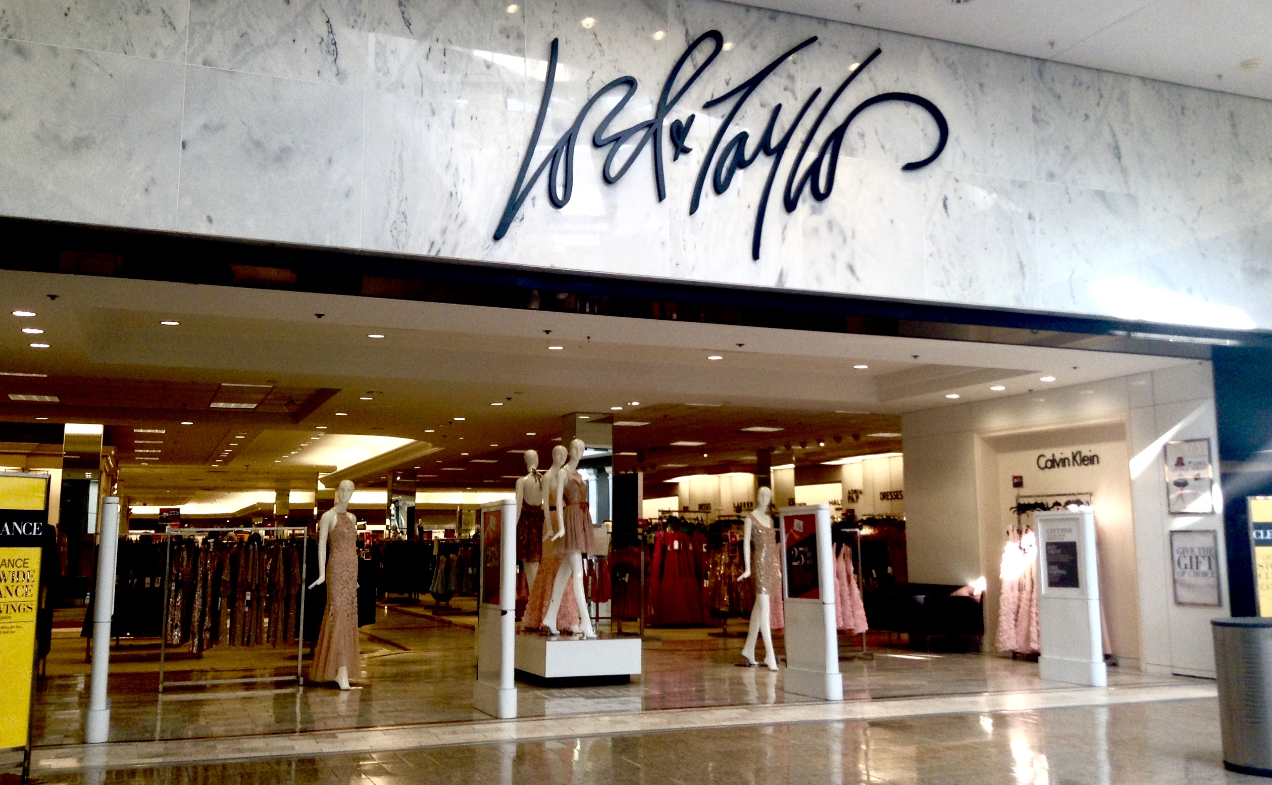 File:Lord & Taylor (16442634756).jpg - Wikimedia Commons