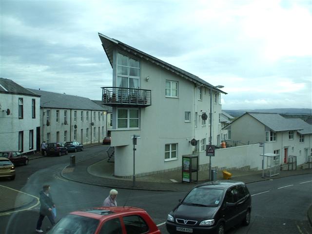 File:Maybole town - geograph.org.uk - 557445.jpg