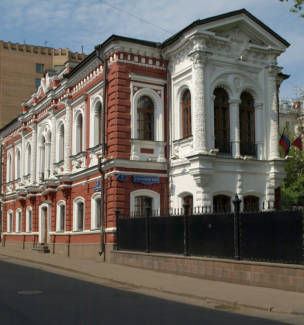 Городская усадьба п.ф. Секретарева в Москве