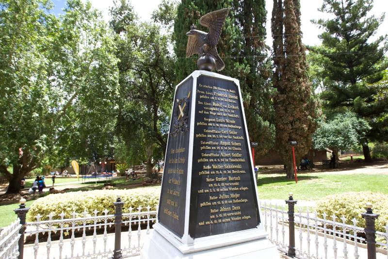 File:Namibia - War Memorial 04.jpg