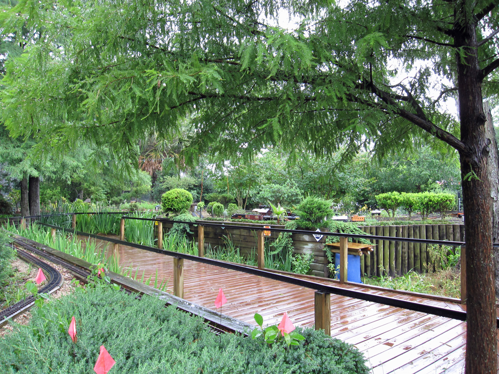 File New Orleans Botanical Garden Walkway Train Jpg Wikimedia