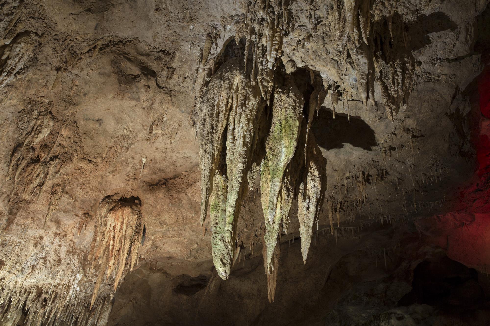 Прометей каменный. Prometheus Cave Lake.