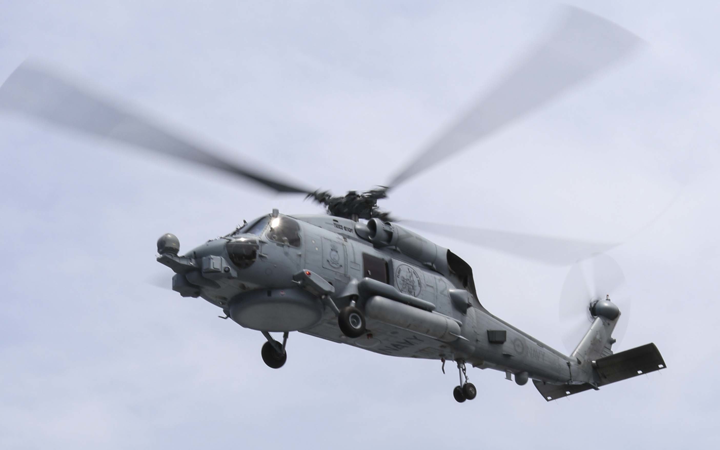 Berkas:Helikopter MH-60R Seahawk Angkatan Laut Australia pada November 2018.jpg - Wikimedia Commons