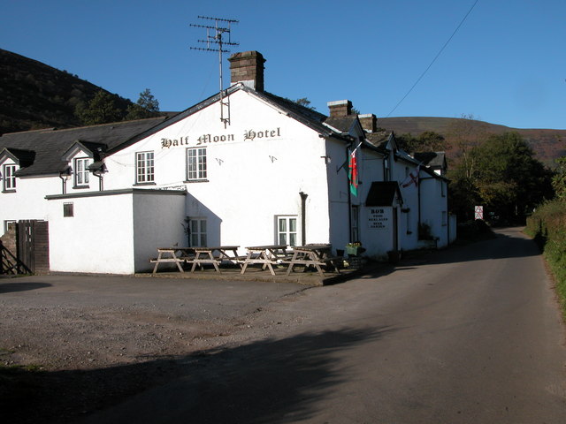 File:The Half Moon Inn, Llanthony - geograph.org.uk - 274807.jpg