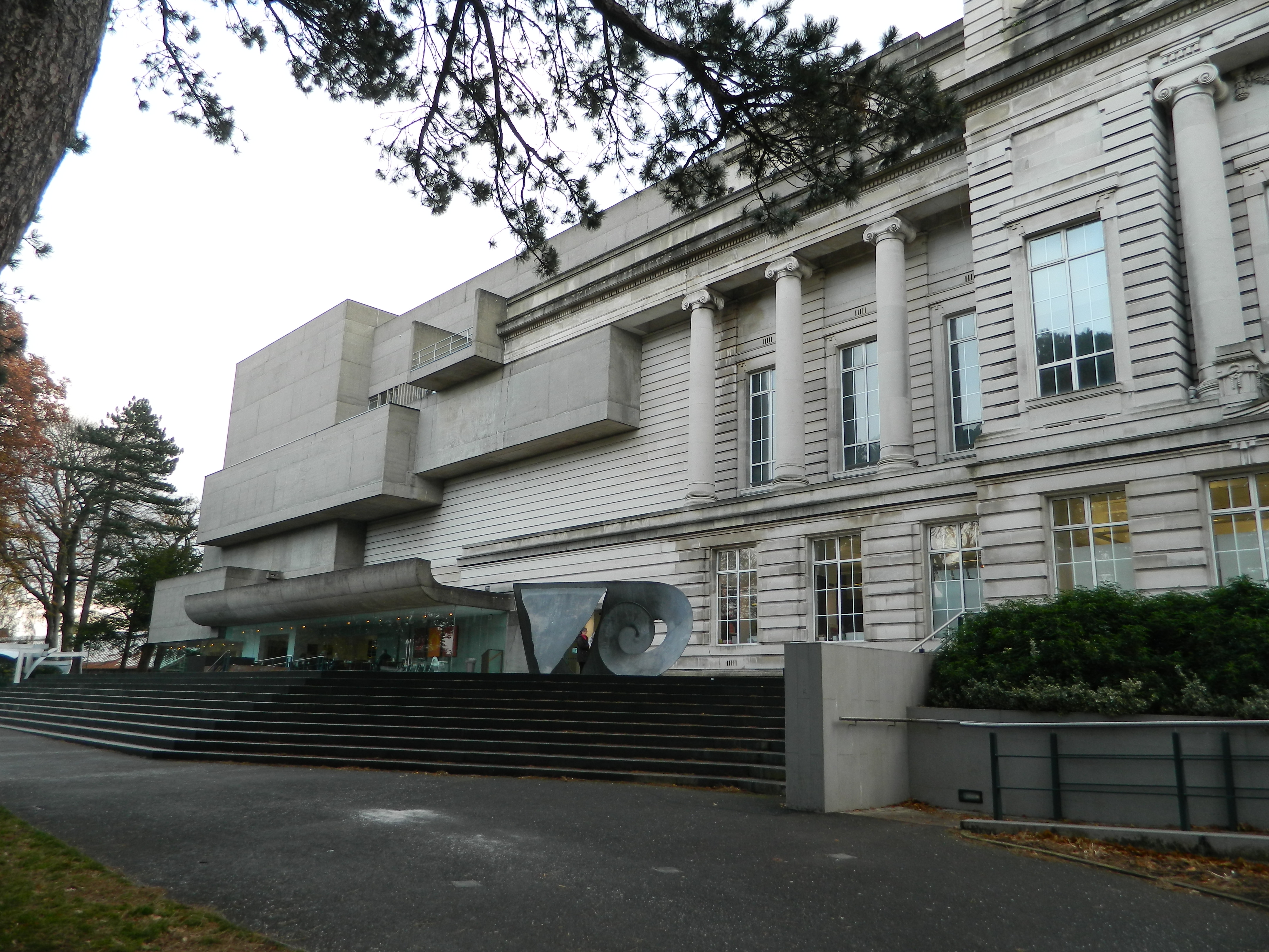 The ulster museum is situated in dublin