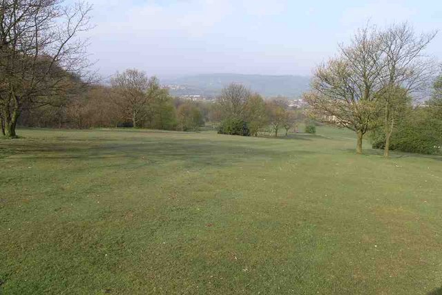 File:View From Banks Wood Park - geograph.org.uk - 559698.jpg